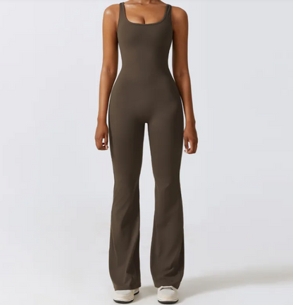 Chic Hollow-Back Fitness Suit