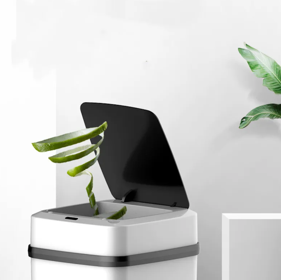 AutoLid Smart Bin