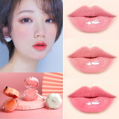 Hydrating Lip Care with Essential Oils