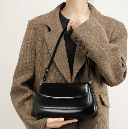Urban Chic Crossbody Bag Street-to-Chic Style 