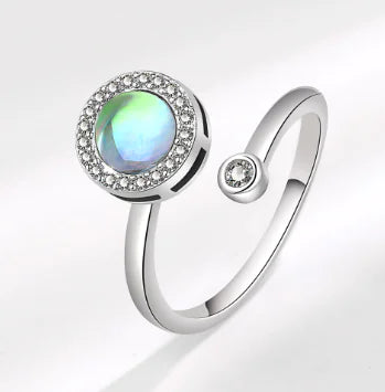 Chic Spin Ring for Modern Women
